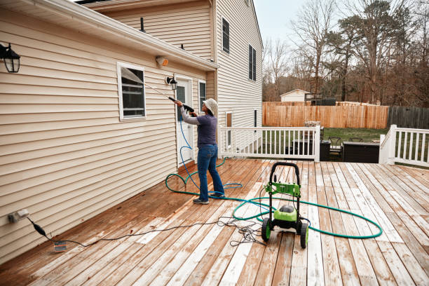 Best Garage Pressure Washing  in Belcourt, ND